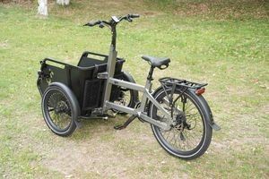 Agile Cargo E Bike with Low Centre of Gravity and Suspension Featuring En Certified Samsung Battery Pack